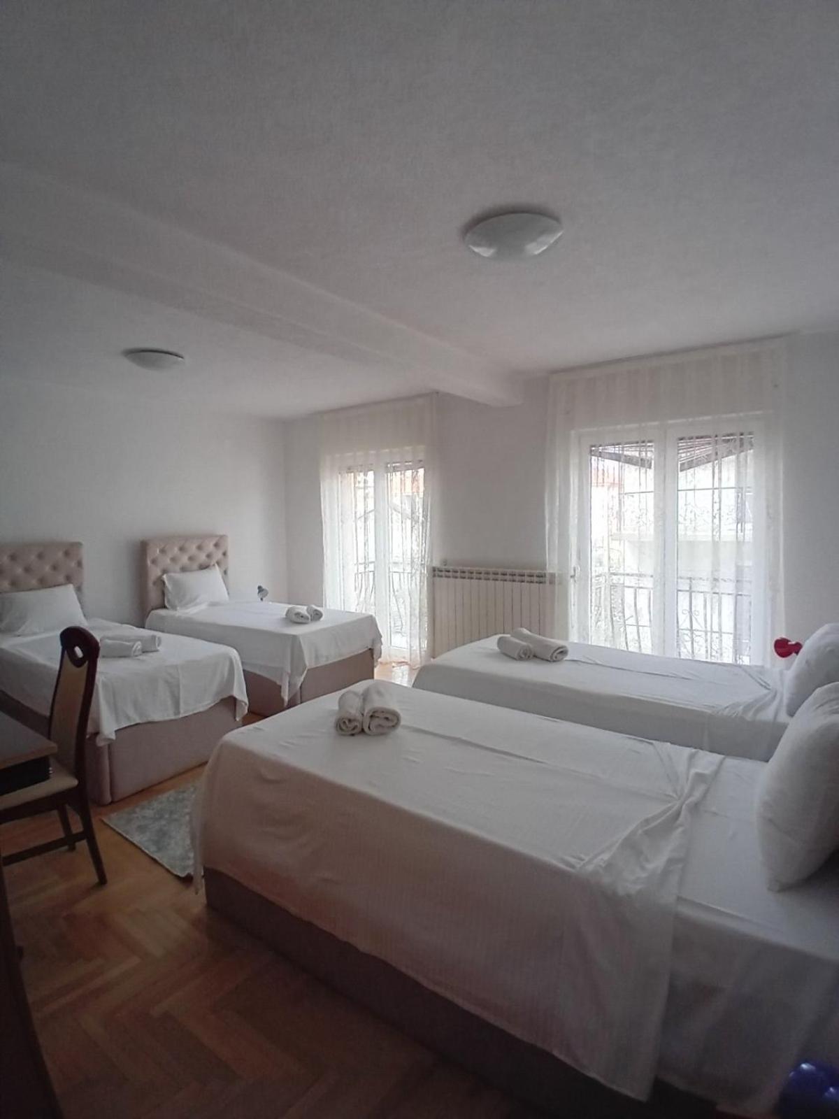 Hotel Montenegro Струга Екстериор снимка